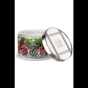 Homeworx by slatkin + co. 18oz Cranberry Wreath candle